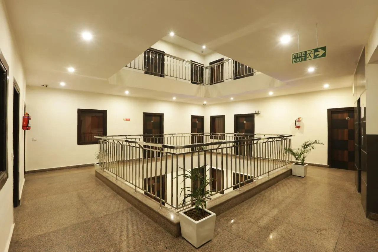 Hotel Square Plaza At Airport New Delhi