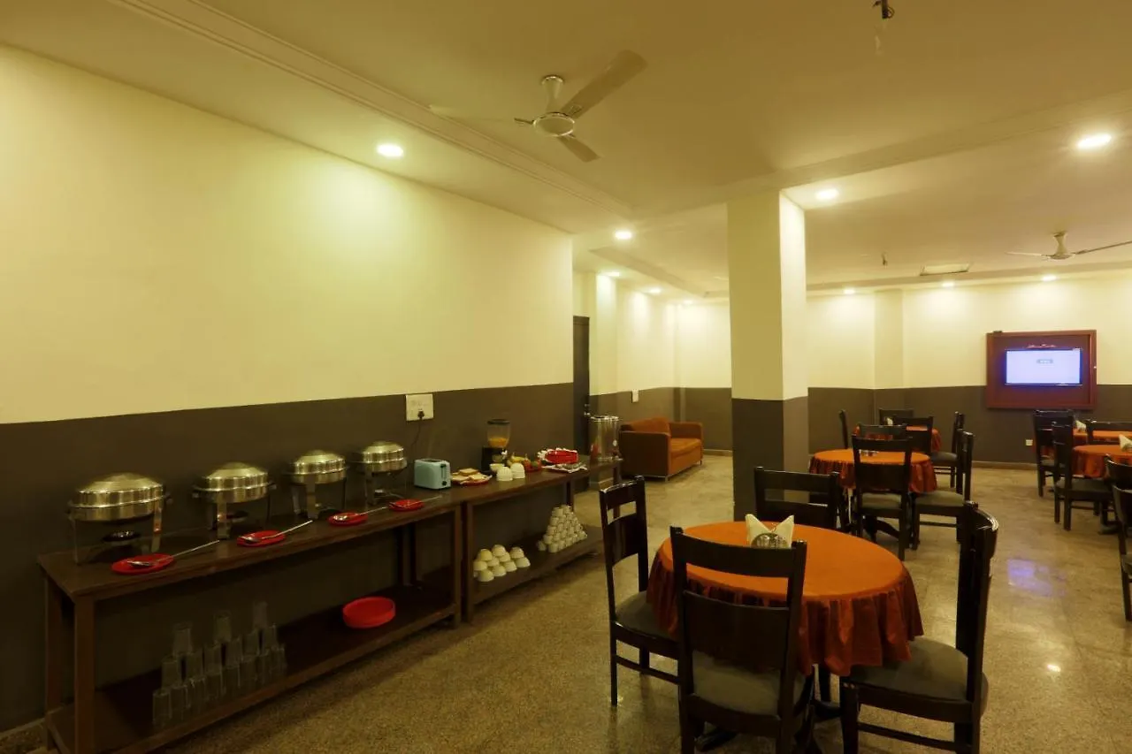 Hotel Square Plaza At Airport New Delhi